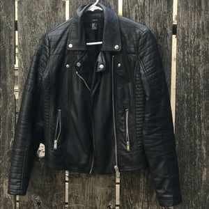 Women’s Faux Leather Moto Jacket - M